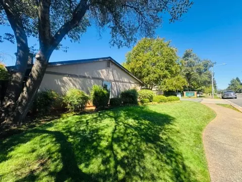 Exterior - 1902 Bechelli Ln, Redding, CA 96002 photo 17 of 17