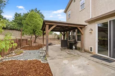 Exterior - 2393 Shining Star Way, Redding, CA 96003 photo 5 of 17