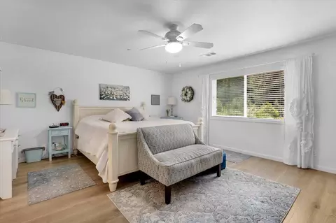 Bedroom - 5100 Echo Ln, Bayside, CA 95524 photo 1 of 5