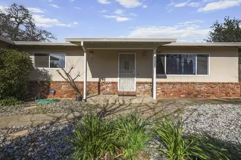 Exterior - 1556 Minor St, Redding, CA 96002 photo 12 of 13