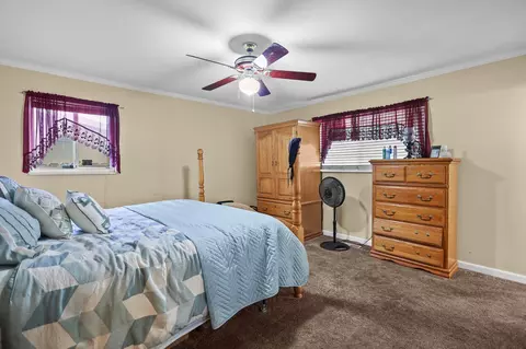 Bedroom - 1556 Minor St, Redding, CA 96002 photo 5 of 6