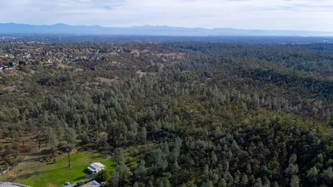 4200 Sunglow Dr, Redding, CA 96001 photo 9