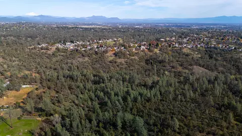 4200 Sunglow Dr, Redding, CA 96001 photo 11
