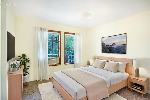 Bedroom - 14311 Indian Acres Trl, Redding, CA 96003 photo 1 of 7