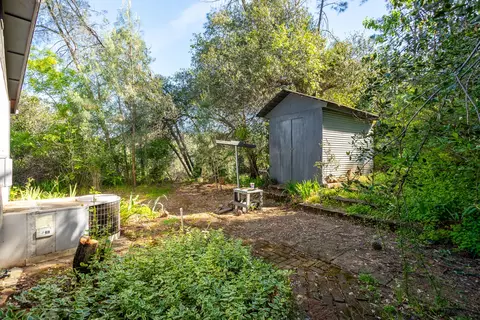 Exterior - 14311 Indian Acres Trl, Redding, CA 96003 photo 6 of 7
