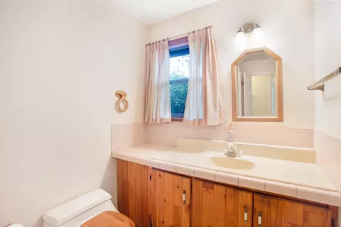 Bath - 14311 Indian Acres Trl, Redding, CA 96003 photo 1 of 4