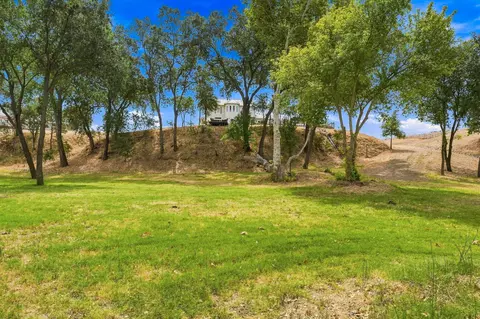 Exterior - 17925 Rivers Edge Dr, Red Bluff, CA 96080 photo 14 of 20