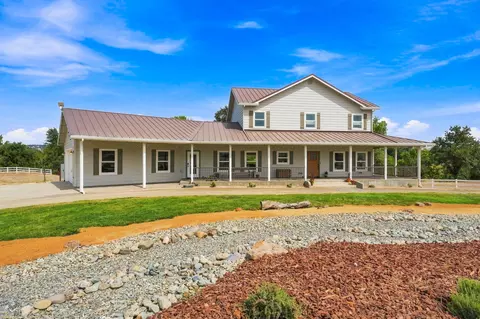 Exterior - 17925 Rivers Edge Dr, Red Bluff, CA 96080 photo 1 of 20