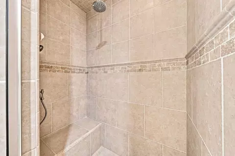 Bath - 17925 Rivers Edge Dr, Red Bluff, CA 96080 photo 4 of 6