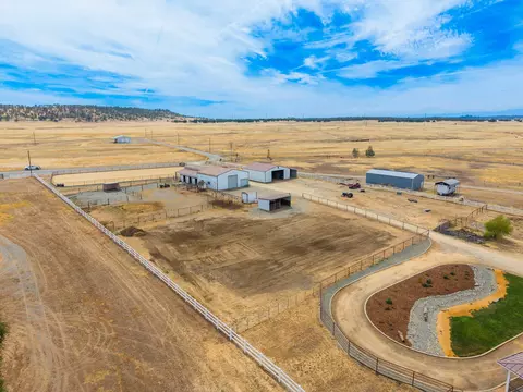 View/Area - 17925 Rivers Edge Dr, Red Bluff, CA 96080 photo 5 of 16