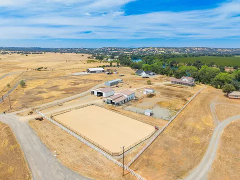 View/Area - 17925 Rivers Edge Dr, Red Bluff, CA 96080 photo 8 of 16