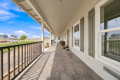 Exterior - 17925 Rivers Edge Dr, Red Bluff, CA 96080 photo 4 of 20