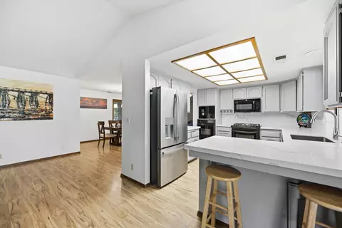 Kitchen - 891 Sunriver Ln, Redding, CA 96001 photo 2 of 4
