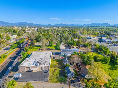 1424 Spruce St, Redding, CA 96001 photo 10