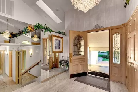 Entry Way - 3197 Pinot Path, Redding, CA 96001 photo 2 of 5
