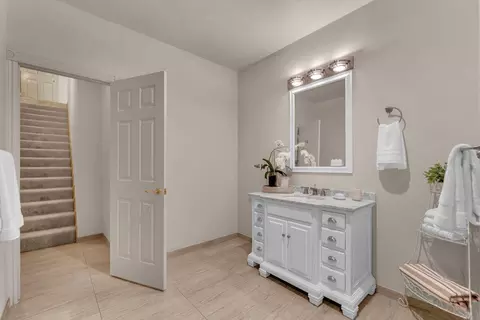 Bath - 3197 Pinot Path, Redding, CA 96001 photo 6 of 7