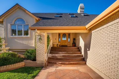 Exterior - 3197 Pinot Path, Redding, CA 96001 photo 6 of 19
