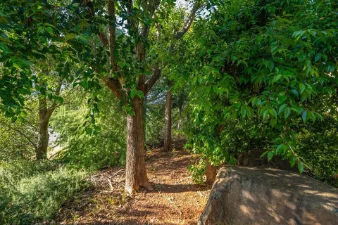 Exterior - 3197 Pinot Path, Redding, CA 96001 photo 15 of 19