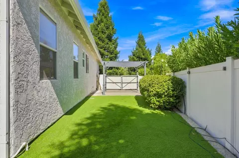 Exterior - 5707 Constitution Way, Redding, CA 96003 photo 6 of 10