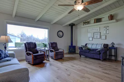 12249 Manzanoaks Dr, Redding, CA 96003 photo 15