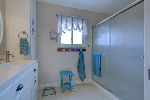 12249 Manzanoaks Dr, Redding, CA 96003 photo 28
