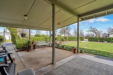12249 Manzanoaks Dr, Redding, CA 96003 photo 36