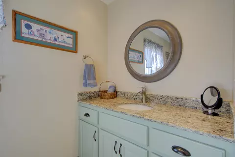 12249 Manzanoaks Dr, Redding, CA 96003 photo 21