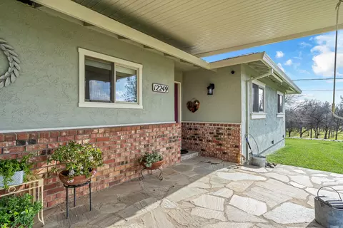12249 Manzanoaks Dr, Redding, CA 96003 photo 33