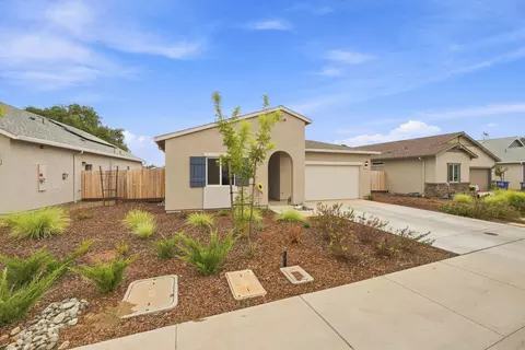 Exterior - 5237 Monaco Pkwy, Redding, CA 96002 photo 5 of 5
