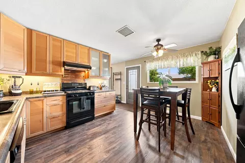 Kitchen - 1360 Hemlock Ave, Anderson, CA 96007 photo 3 of 3