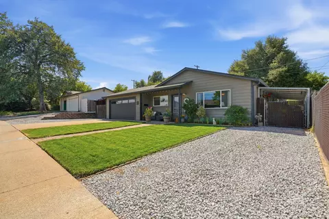 Exterior - 1360 Hemlock Ave, Anderson, CA 96007 photo 8 of 12