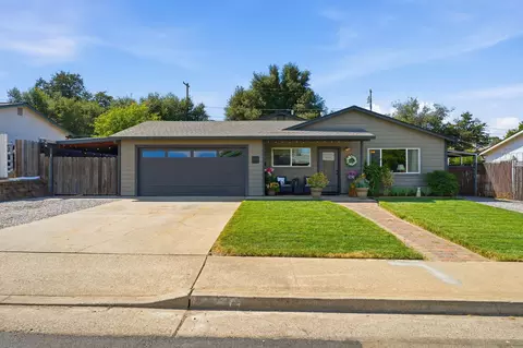 Exterior - 1360 Hemlock Ave, Anderson, CA 96007 photo 2 of 12