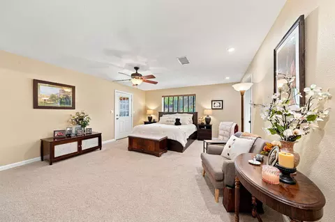 Bedroom - 1360 Hemlock Ave, Anderson, CA 96007 photo 1 of 6