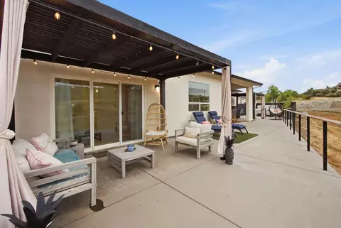 Exterior - 4689 Kilkee Dr, Redding, CA 96001 photo 6 of 13