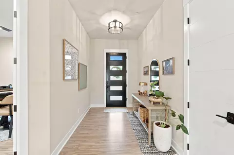 Entry Way - 4689 Kilkee Dr, Redding, CA 96001 photo 1 of 1