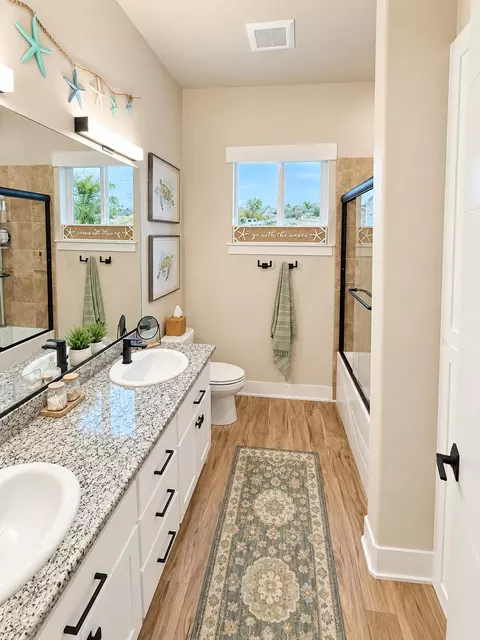 Bath - 4689 Kilkee Dr, Redding, CA 96001 photo 5 of 5