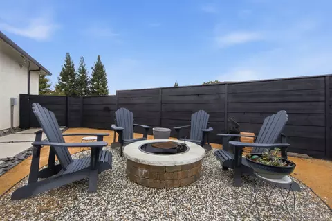 Exterior - 4689 Kilkee Dr, Redding, CA 96001 photo 13 of 13