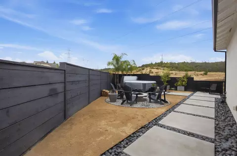 Exterior - 4689 Kilkee Dr, Redding, CA 96001 photo 15 of 15