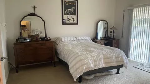 Bedroom - 208 Viking Ct, Windsor, CA 95492 photo 2 of 3