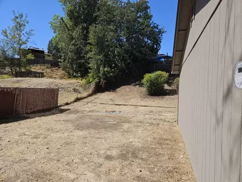 Exterior - 1073 Fallon Ct, Redding, CA 96003 photo 2 of 5