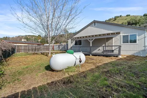 Exterior - 14780 Marin Dr, Redding, CA 96003 photo 5 of 11