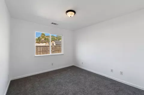Bedroom - 14780 Marin Dr, Redding, CA 96003 photo 3 of 6