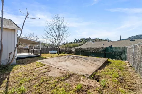 Exterior - 14780 Marin Dr, Redding, CA 96003 photo 7 of 11