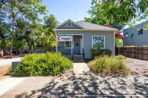 Exterior - 2037 Pine St, Redding, CA 96001 photo 5 of 6