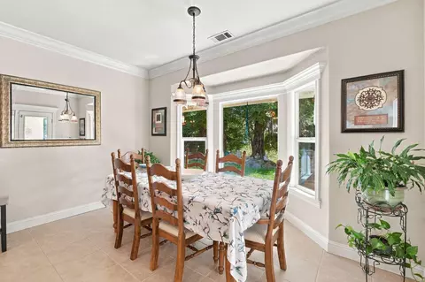 Dining - 2323 Tradition Way, Redding, CA 96001 photo 1 of 2