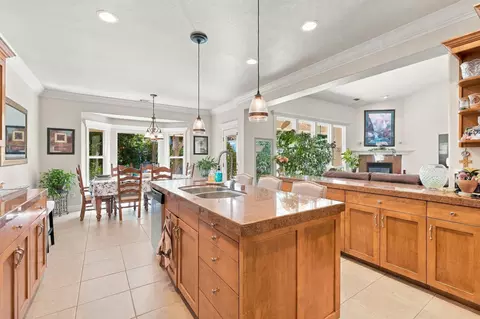 Kitchen - 2323 Tradition Way, Redding, CA 96001 photo 3 of 4