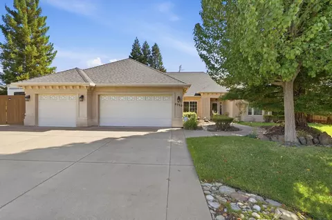 Exterior - 2323 Tradition Way, Redding, CA 96001 photo 9 of 10