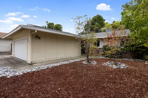 Exterior - 5637 Cascade Dr, Redding, CA 96003 photo 3 of 13