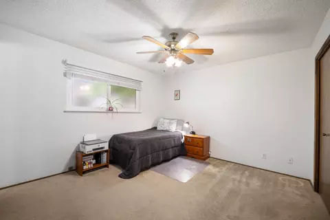 Bedroom - 5637 Cascade Dr, Redding, CA 96003 photo 5 of 6