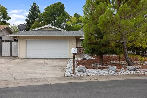 Exterior - 5637 Cascade Dr, Redding, CA 96003 photo 2 of 13